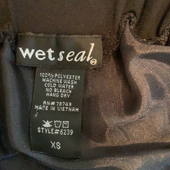 Johnny would LOVE this Wet Seal floral maxi dress - Picture 9 of 12